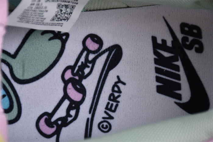 verdy x nike dunk low sb 