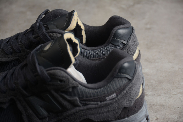 new balance 2002r protection pack phantom m2002rdb