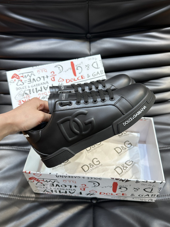 D.G. Sneakers DG210-243