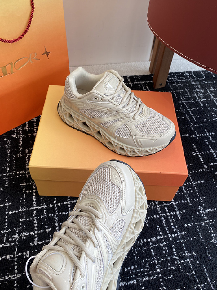 D10R SHOES B35 B35-004