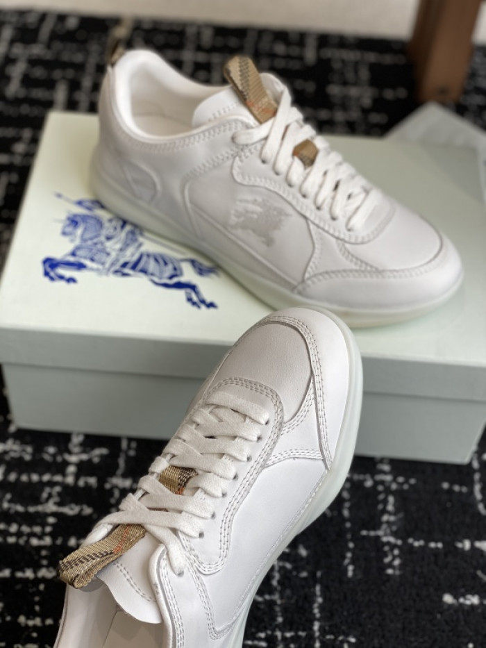BBY SNEAKER BY00106