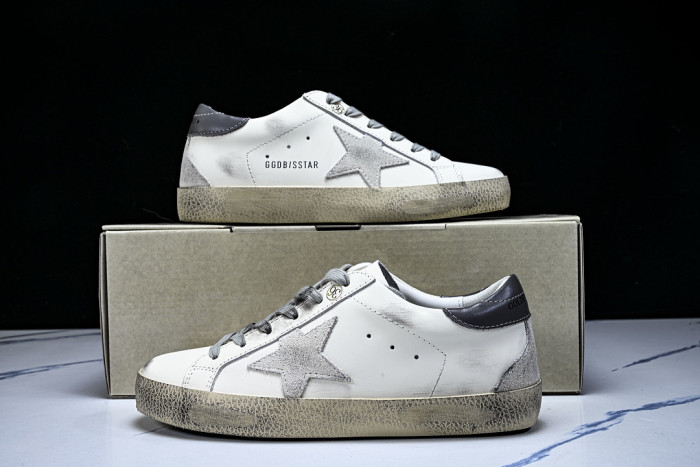 G01den G003e SNEAKERS GGS00045
