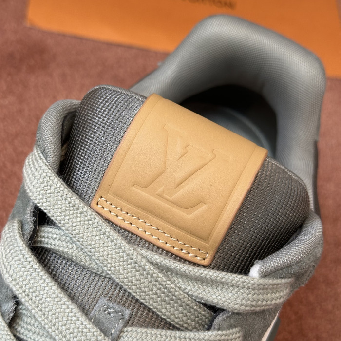 1V SHOES 1VS82