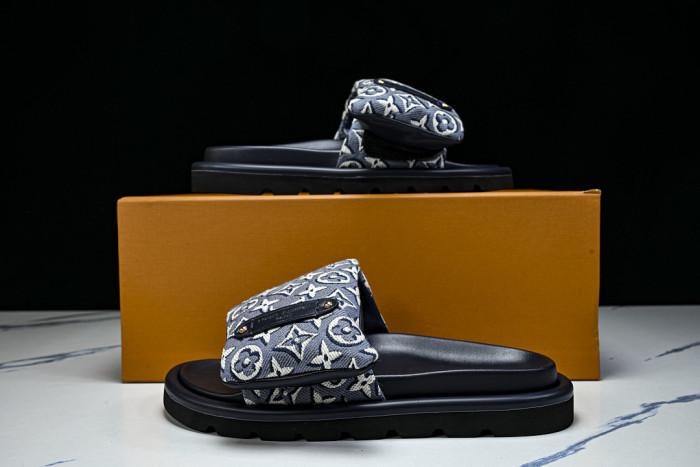 1*V SLIPPERS 11V0107-162