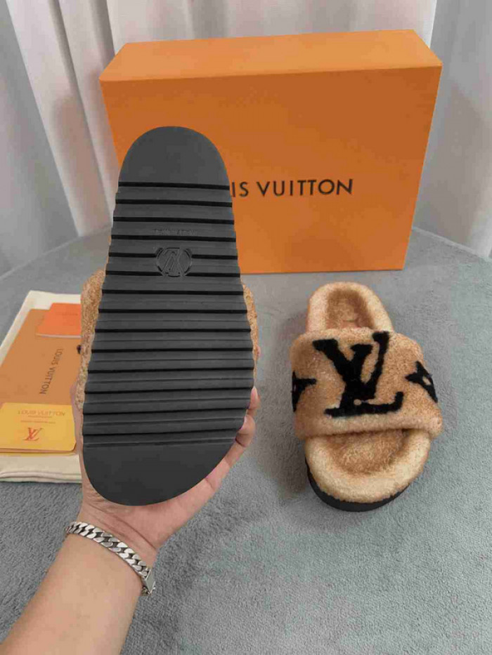 1*V SLIPPERS 11V0107-006