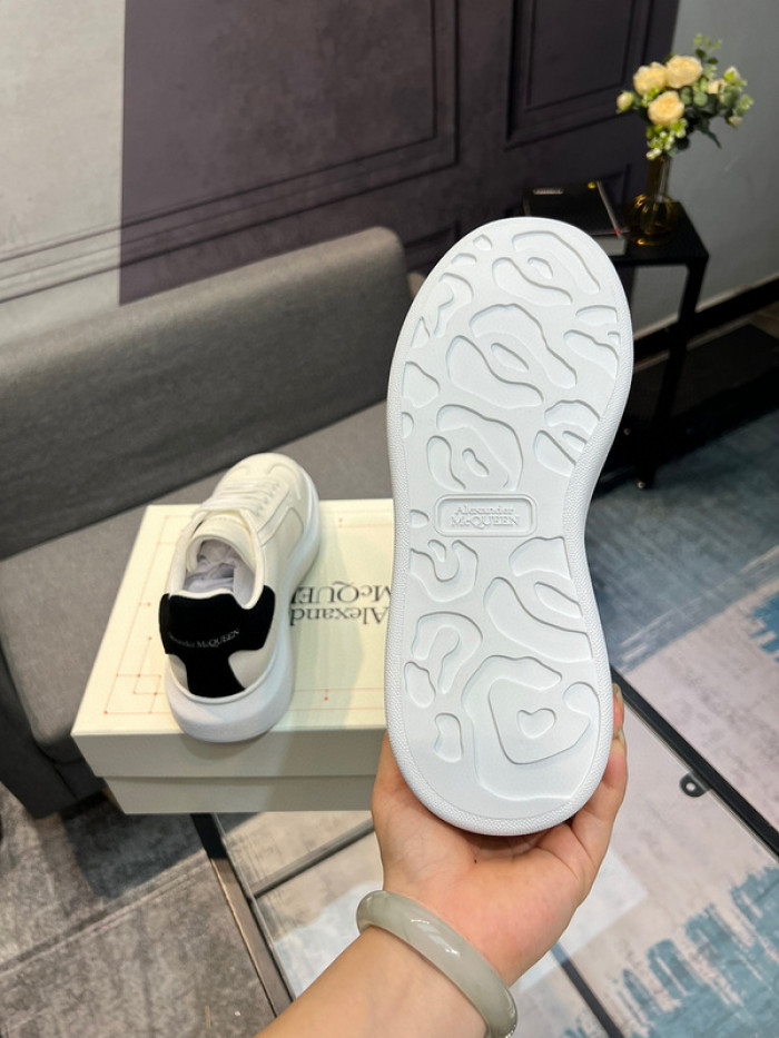 A1EXANDER M*QUEEN SNEAKERS WHGP7-66
