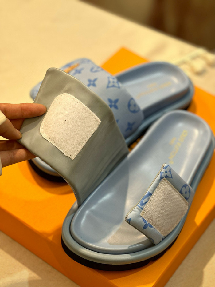 1*V SLIPPERS 11V0107-059
