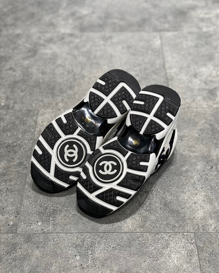 CHANE1 SNEAKER