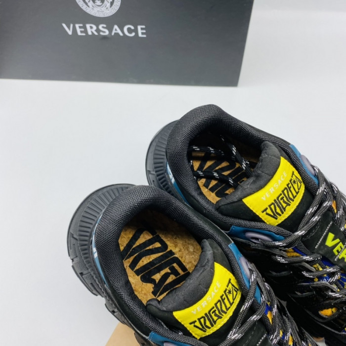 vers chain reaction sneakers