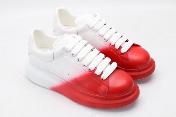 A1exa*der Mcqv*en SNEAKERS