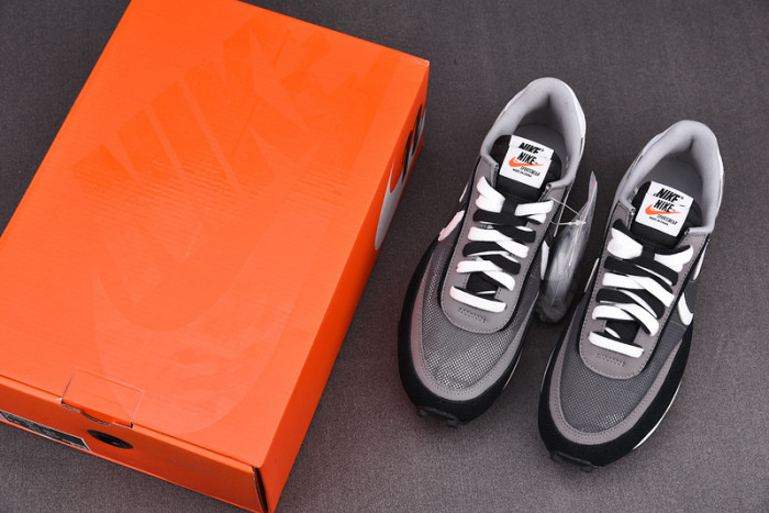 sacai nike ldwaffle black anthracite white bv0073-001
