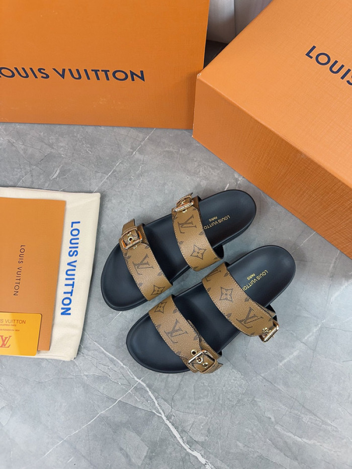 1*V SLIPPERS 11V0107-046