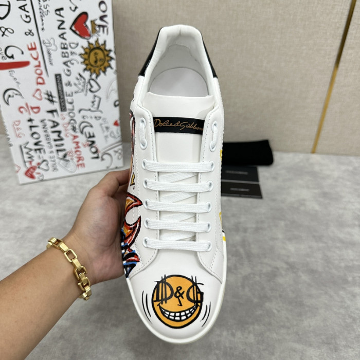 D.G. Sneakers DG210-223