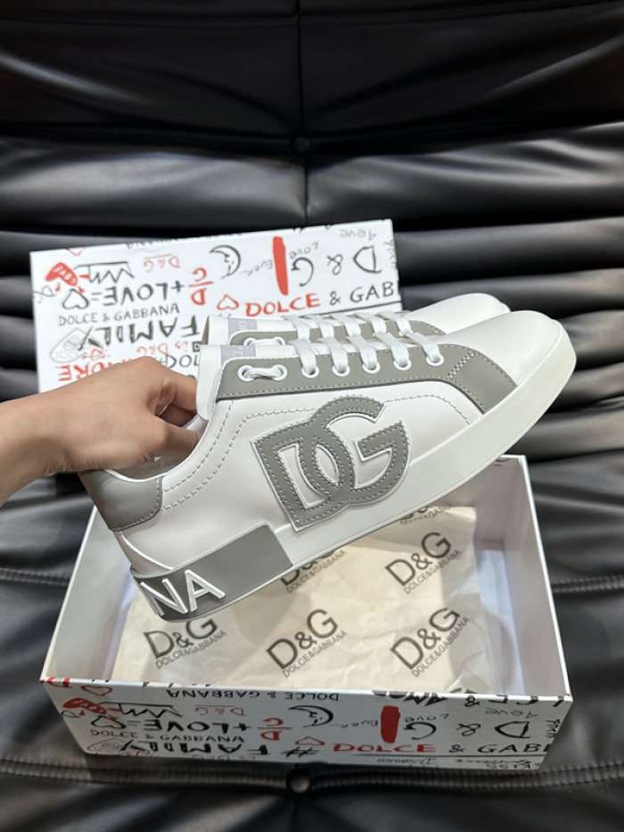 D.G. Sneakers DG210-244