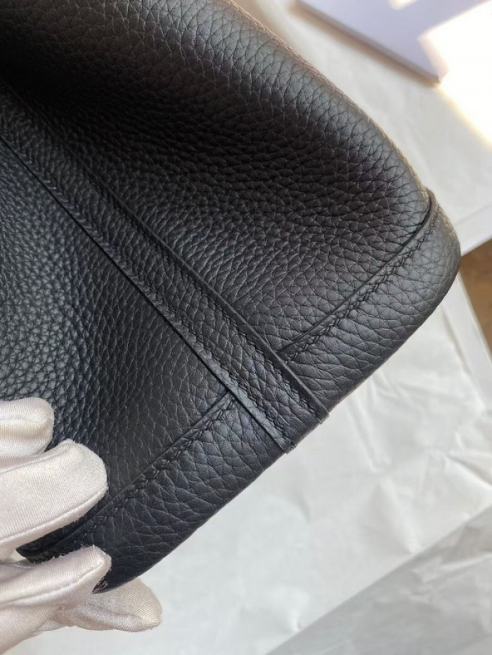 Her*mes bag B0113-194