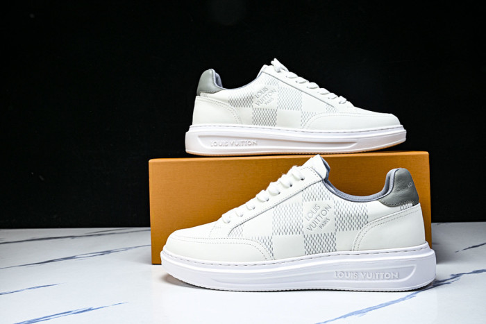 1V SHOES 1VS04