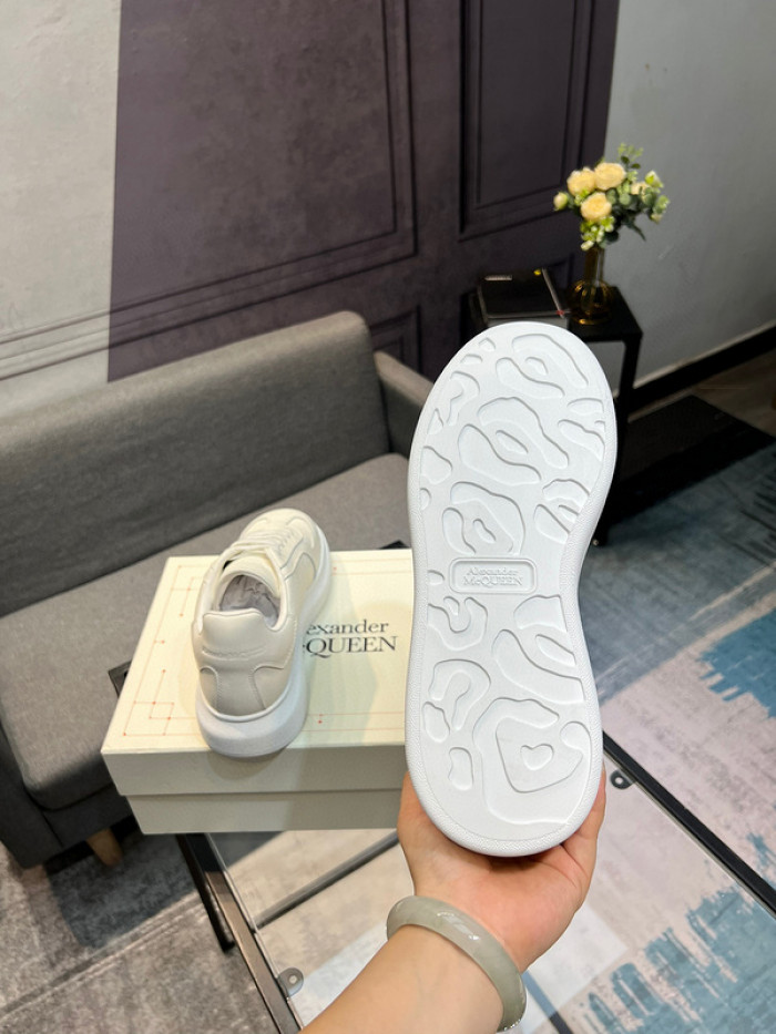 A1EXANDER M*QUEEN SNEAKERS WHGP7-70