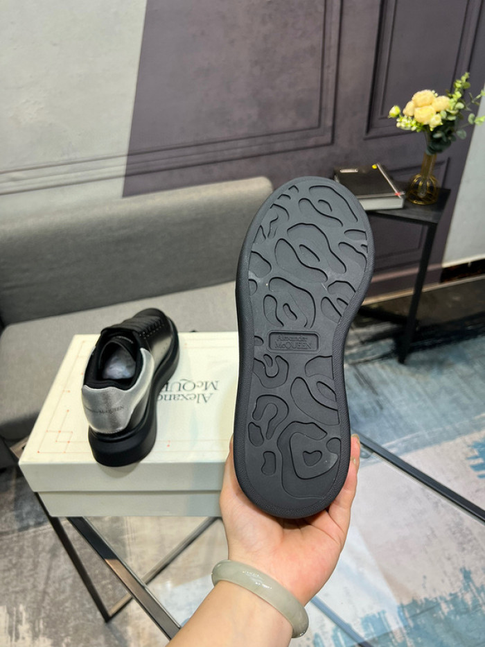 A1EXANDER M*QUEEN SNEAKERS WHGP7-90