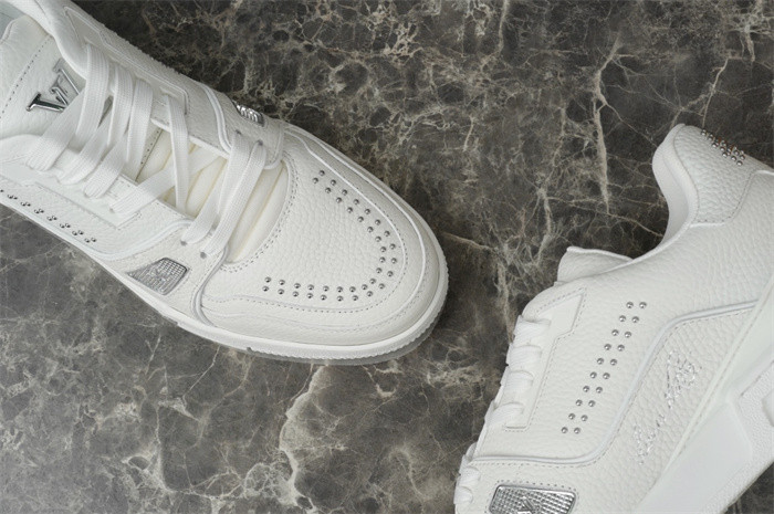 1V SNEAKERS 1V0425-094