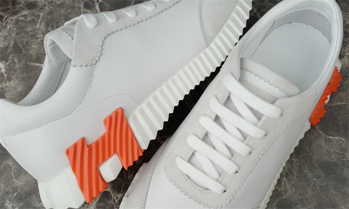HER*MES SNEAKER HM1028-048
