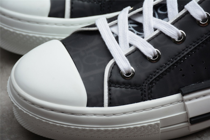 D10R B23 Sneakers Low Top