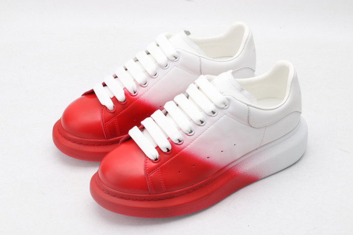 A1exa*der Mcqv*en SNEAKERS