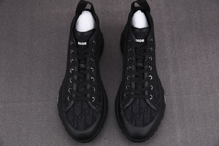 d10r b28 sneakers high top