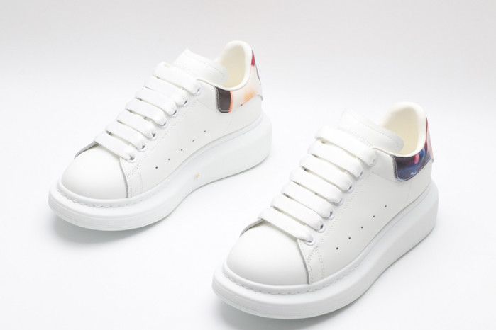 A1exa*der Mcqv*en SNEAKERS MC5563-086