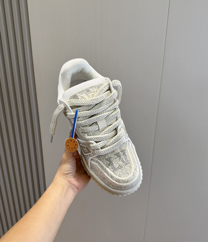 1V SNEAKERS 1V0425-033