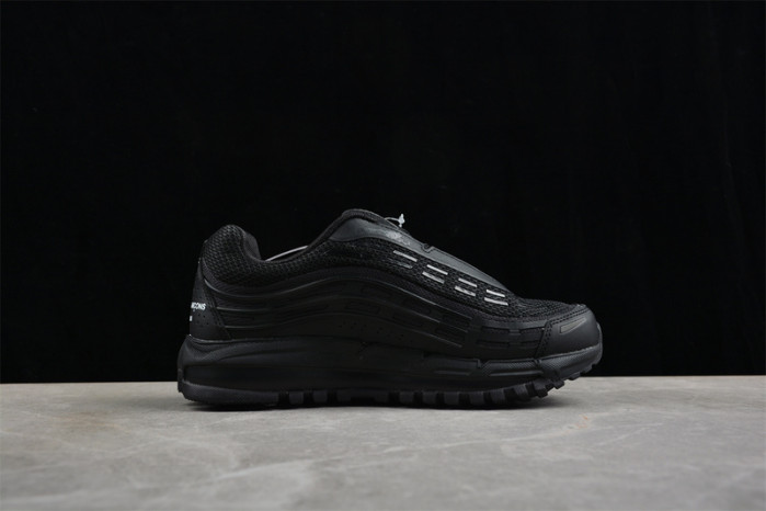 Comme des Garçons Homme Plus x Air Max TL 2.5 