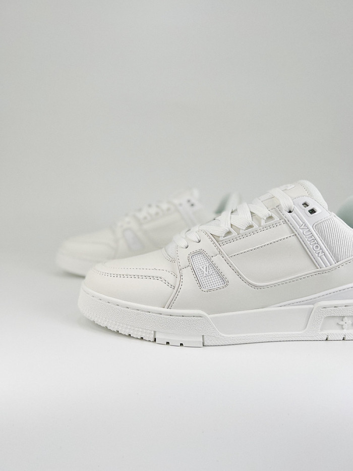 1V SNEAKERS 1V0425-112