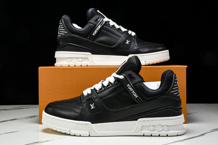 1V SNEAKERS 1V0425-183