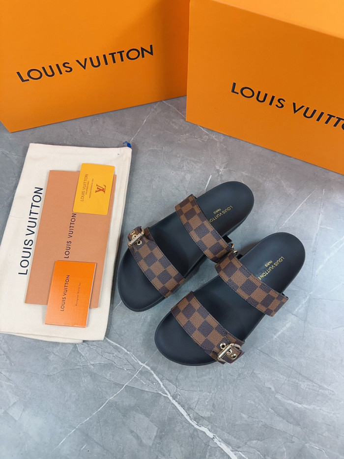 1*V SLIPPERS 11V0107-041