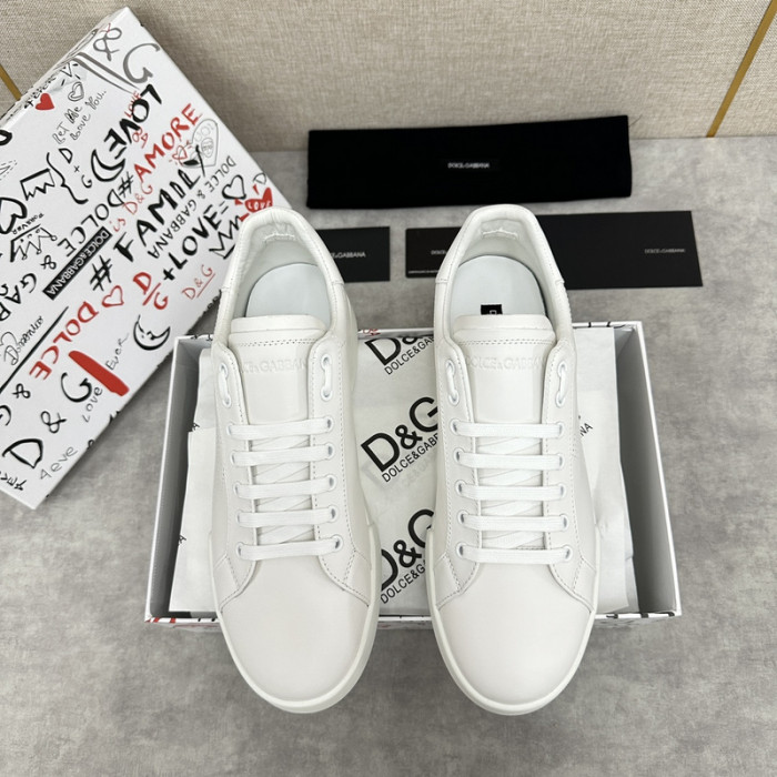 D.G. Sneakers DG210-222