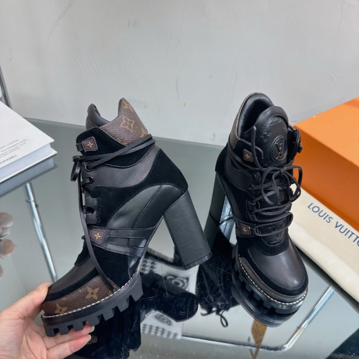 1V SNEAKERS 1V0425-216