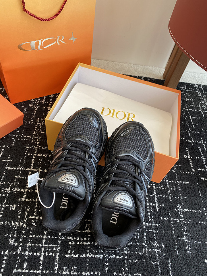 D10R SHOES B35 B35-003