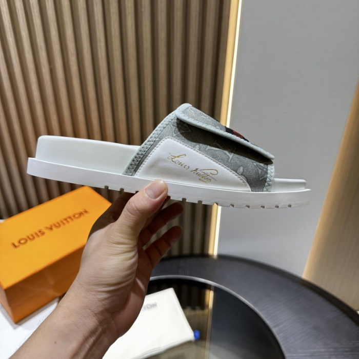 1*V SLIPPERS 11V0107-080