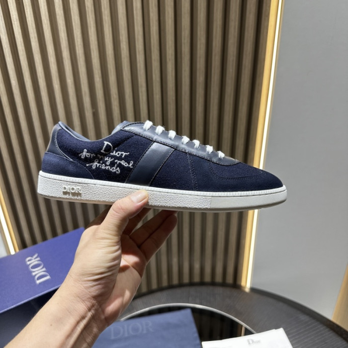 D10R SHOES B01 D896-184