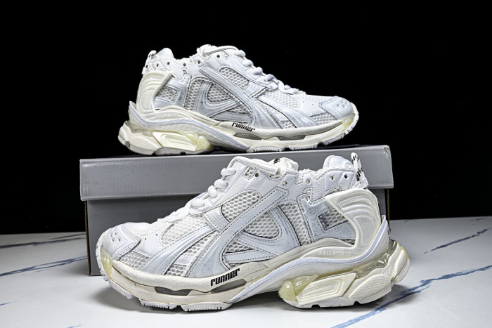 BLCG RUNNER SNEAKER WRNLD0102