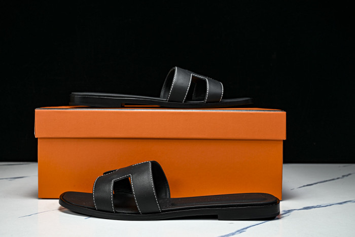 He*mes Slide CU526-2189
