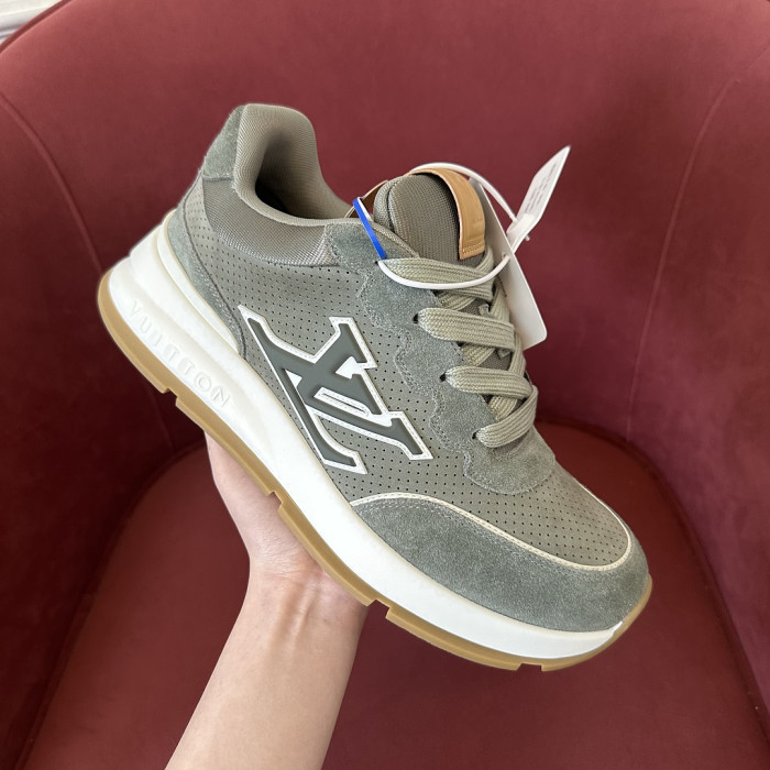 1V SHOES 1VS82