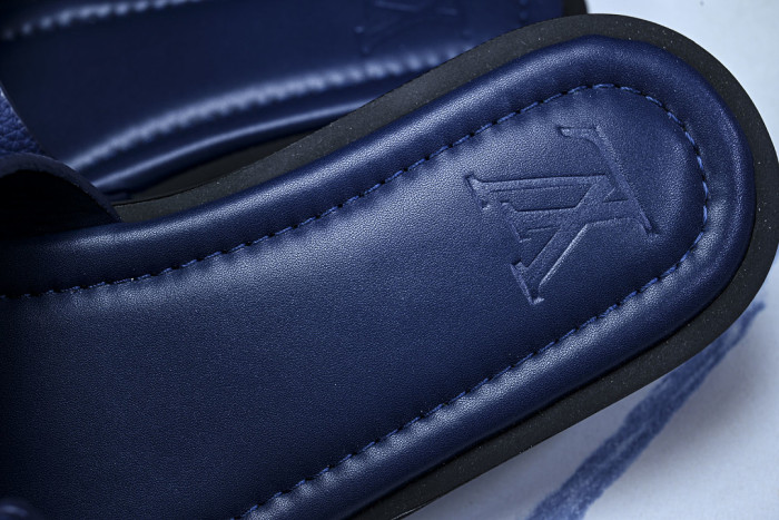 1*V SLIPPERS 11V0107-144