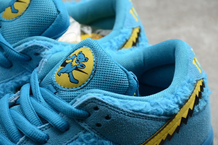 grateful dead nike sb dunk low blue bear cj5378-400