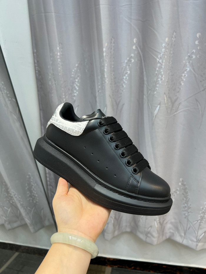 A1EXANDER M*QUEEN SNEAKERS WHGP7-94
