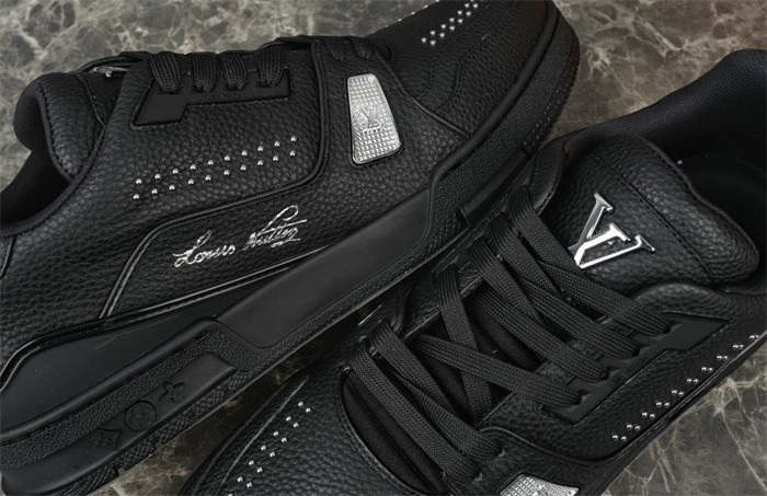 1V SNEAKERS 1V0425-095