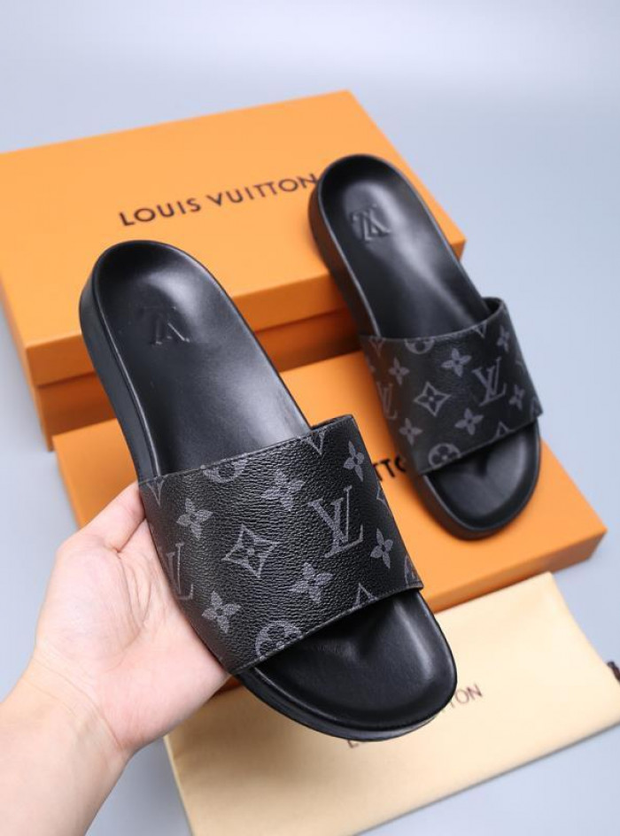 1*V SLIPPERS 11V0107-038