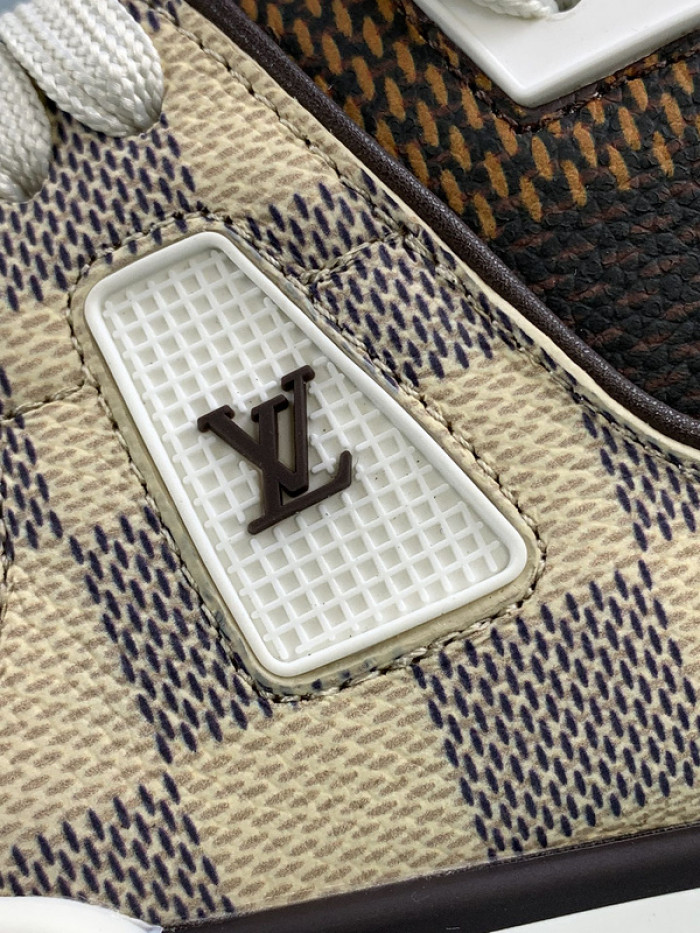 1V SNEAKERS 1V0425-229