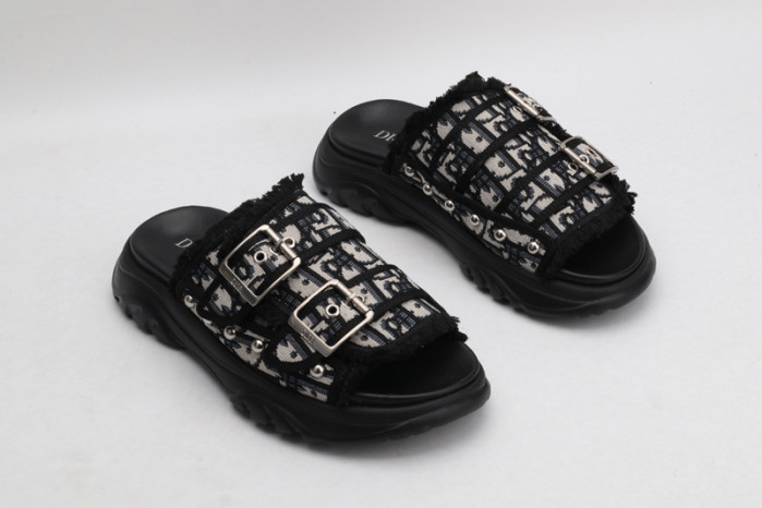 D10r SLIPPERS DR258-004