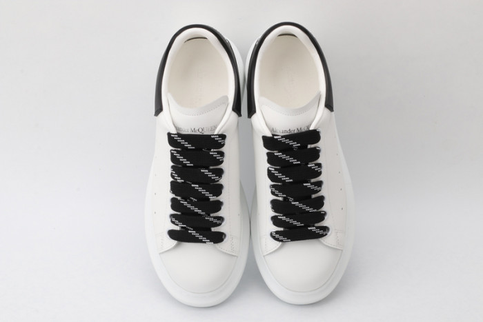 A1exa*der Mcqv*en SNEAKERS MC5563-029