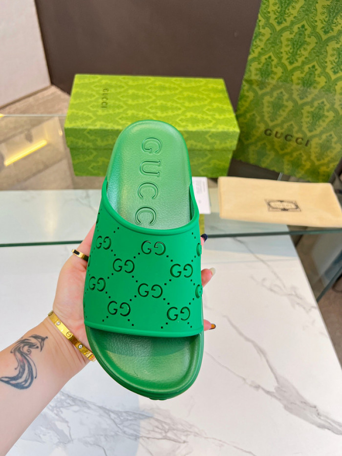 G*u*i slippers gu568-056